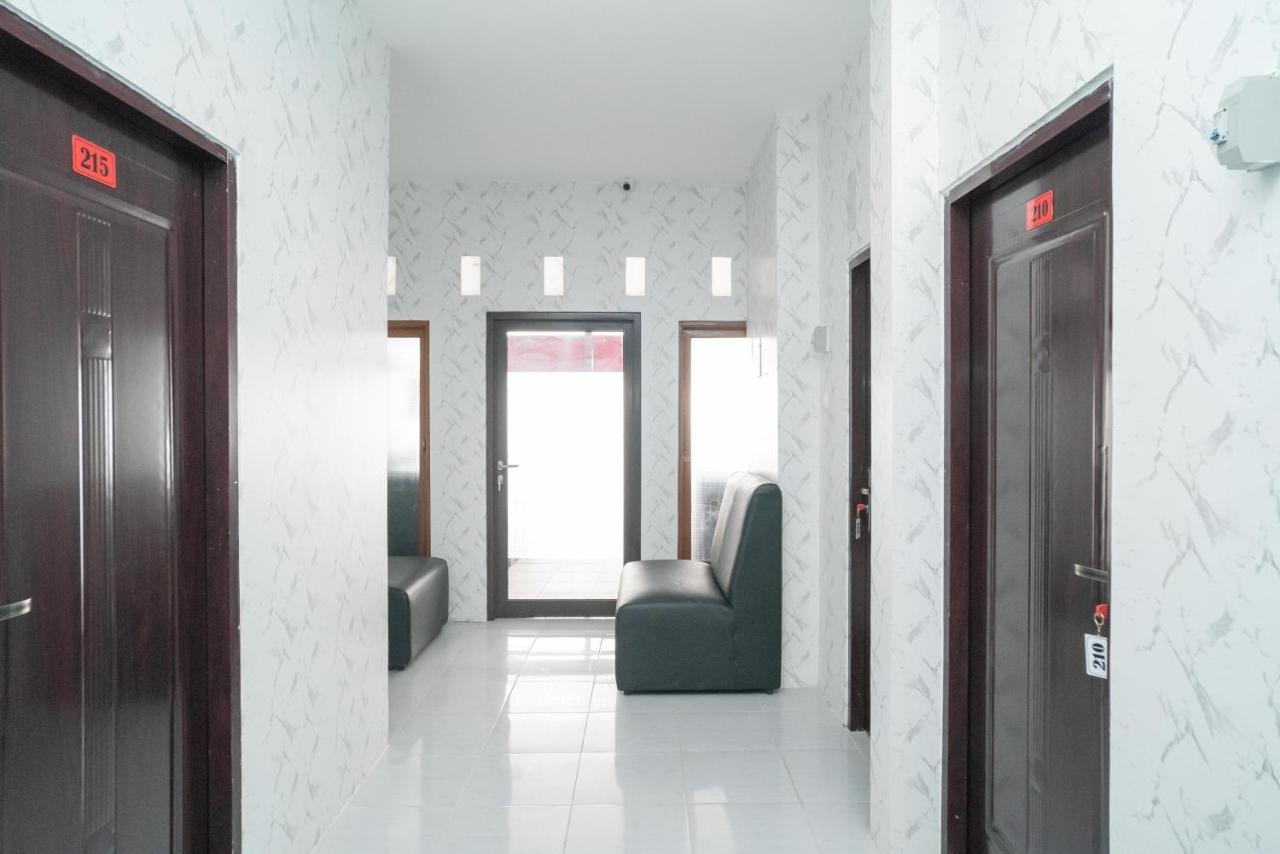 Reddoorz Near Sarinah Jakarta Exterior foto
